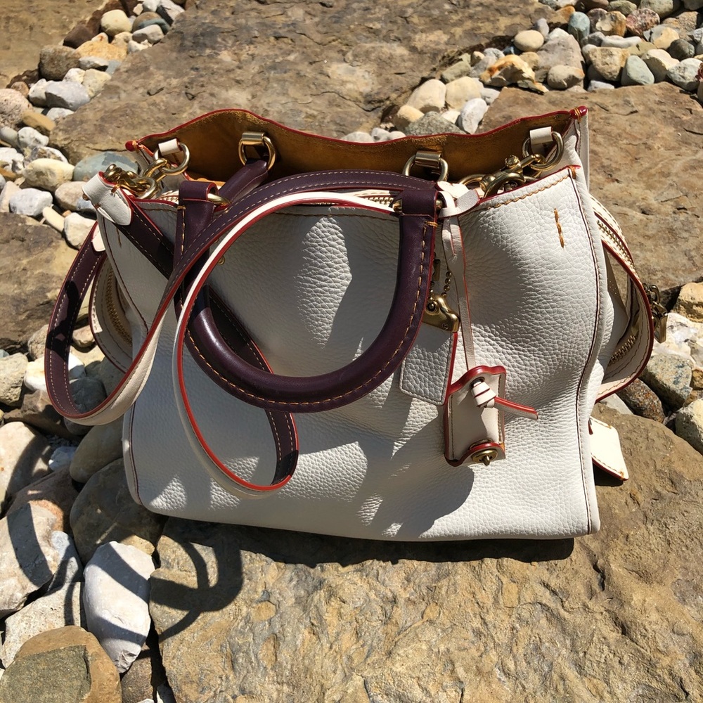 COPY - Authentic Coach Rogue 1941